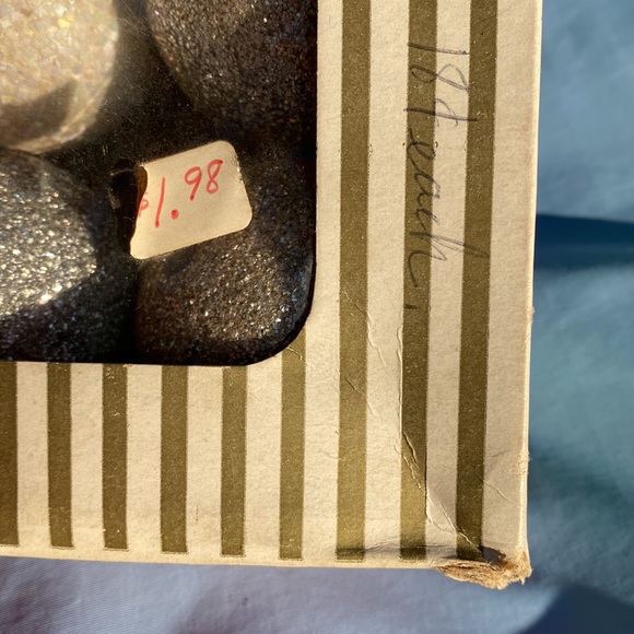 Christmas Glitter Silver, White Ornaments Vintage - 12 Unbreakable - Picture 3 of 6